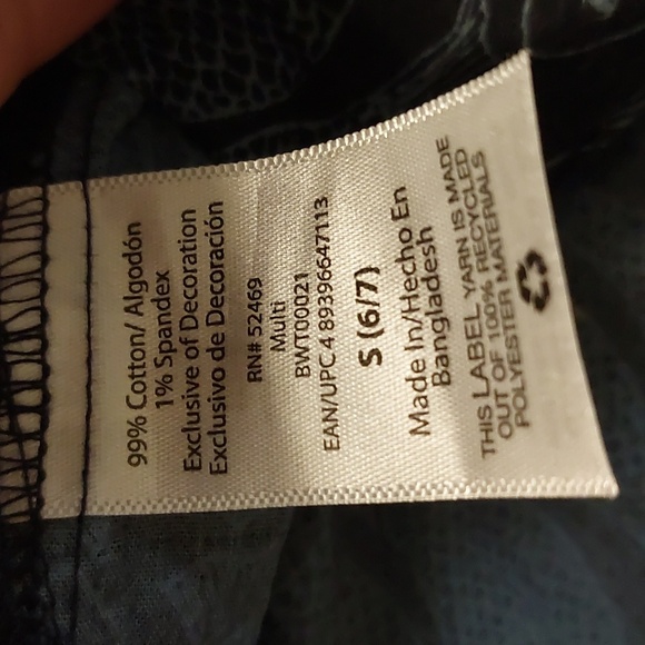 Free Assembly Boys Seersucker Shortsleeve Button-up Shirt. Size S (6/7) - Picture 4 of 5